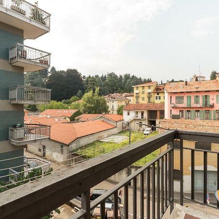 Bilocale Centro Biella Apartment Bagian luar foto