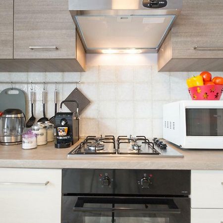Bilocale Centro Biella Apartment Bagian luar foto