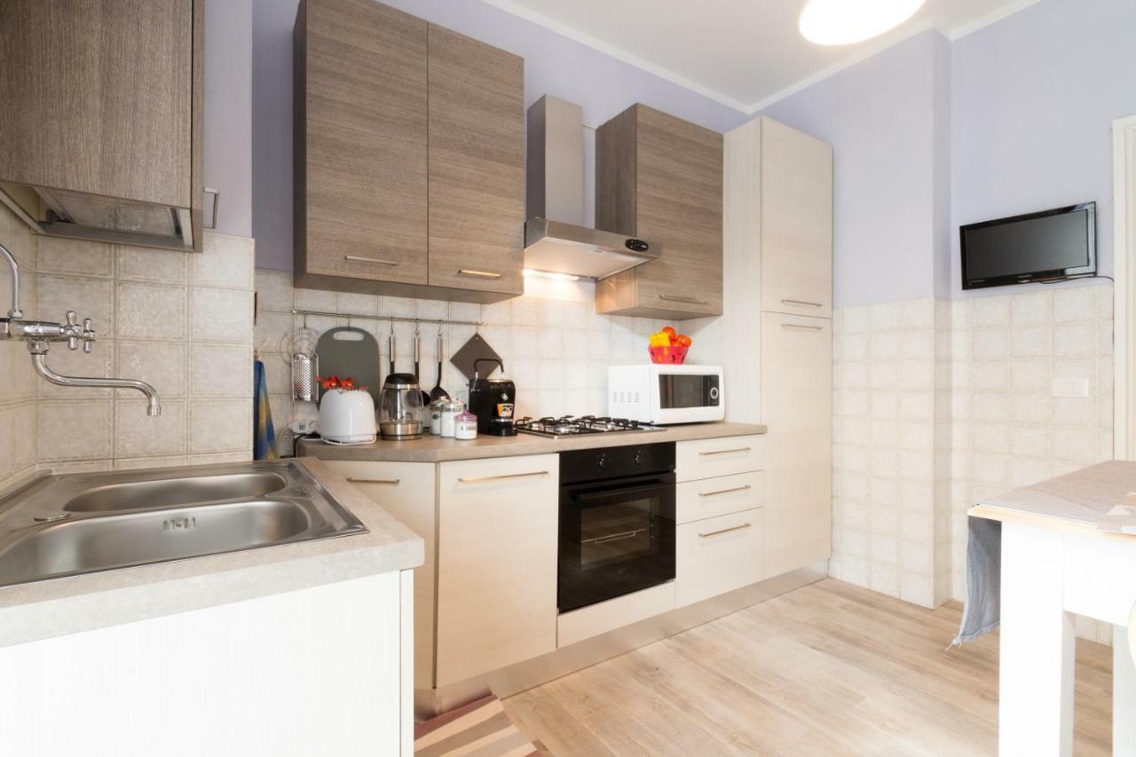 Bilocale Centro Biella Apartment Bagian luar foto